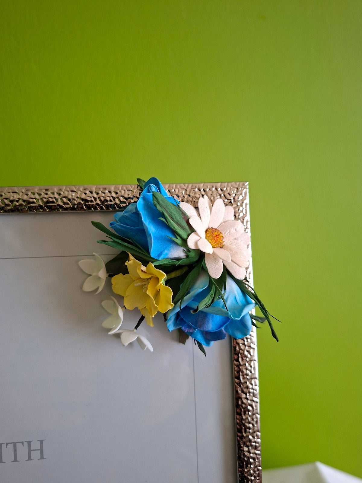 Handmade floral picture frame with blue and yellow flowers for home decoration, gift and memory photos