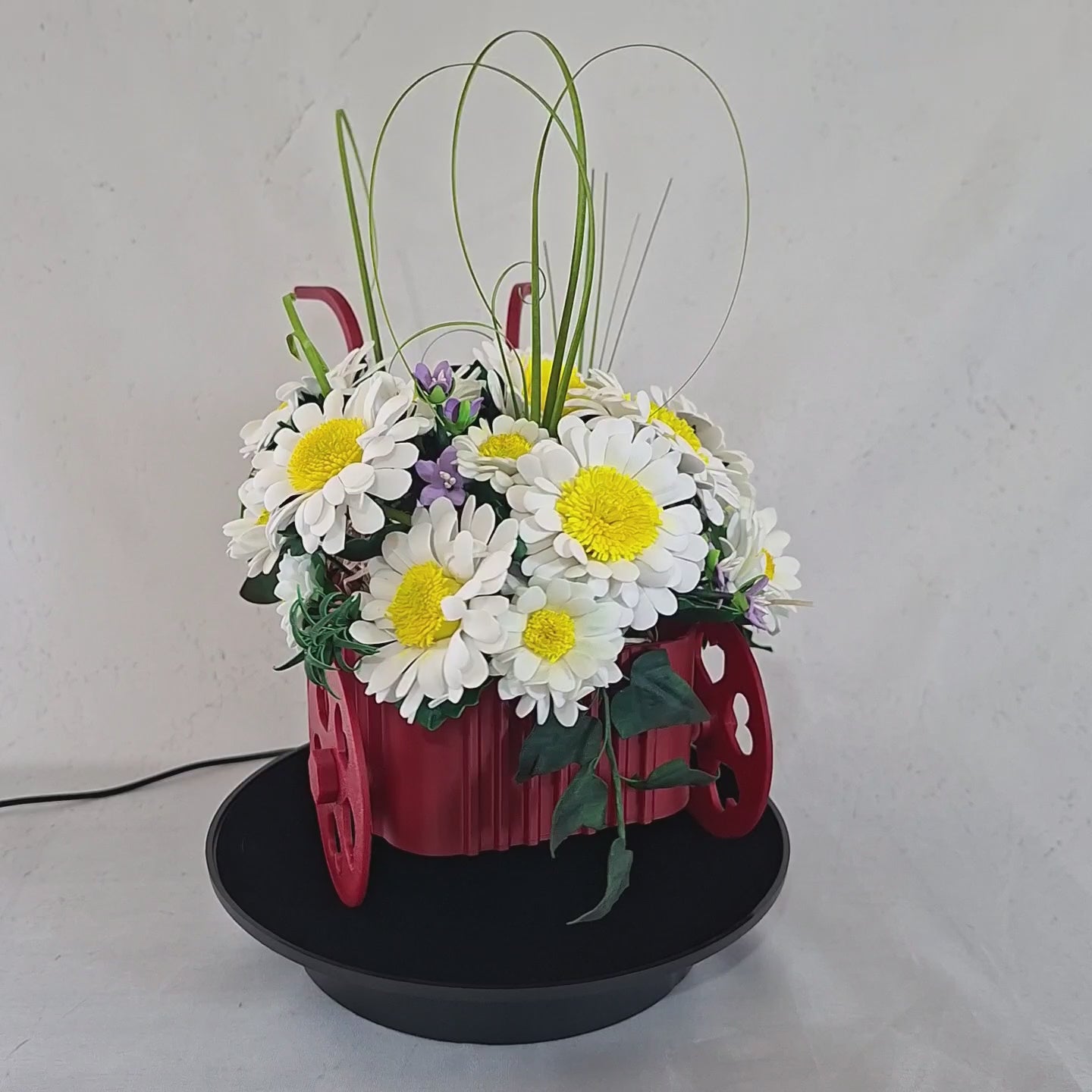 handmade daisies set in a 3D printed flower pot, perfect for gifts and home decor